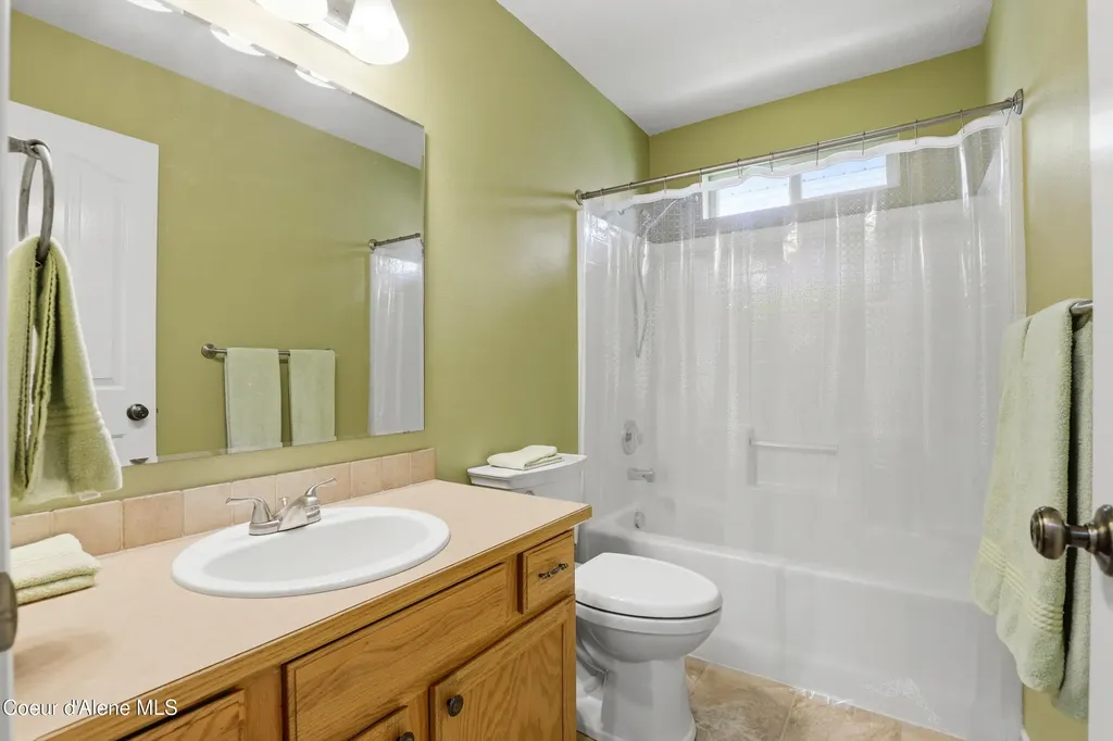 9571 N Macie Loop Hayden ID 83835