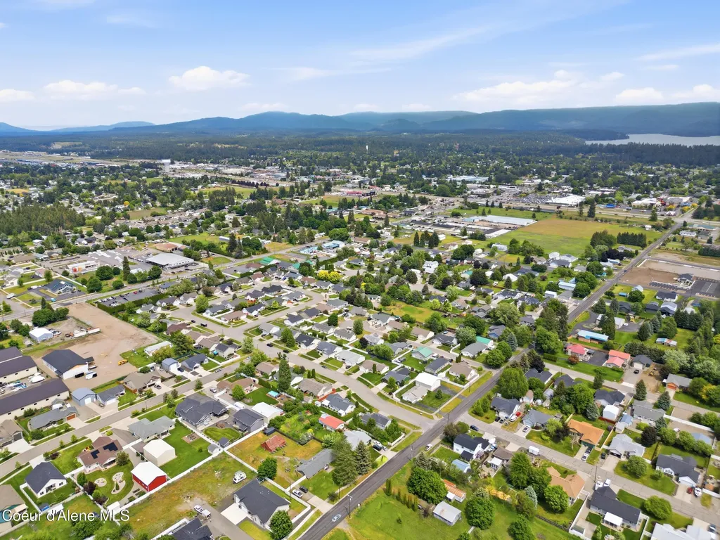 9571 N Macie Loop Hayden ID 83835