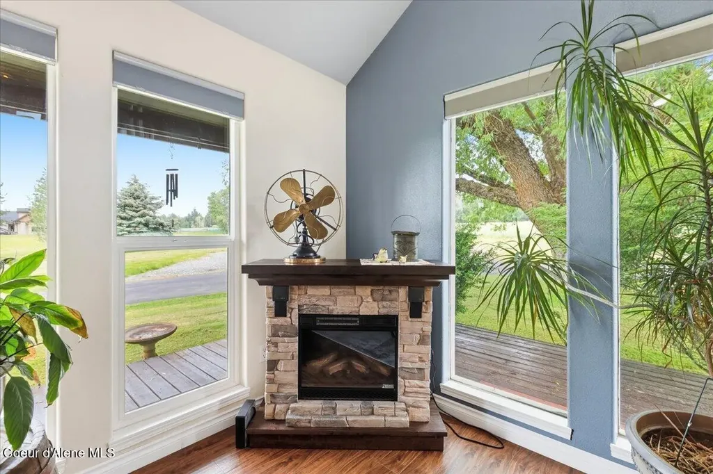 3061 E Lancaster Road Hayden ID 83835