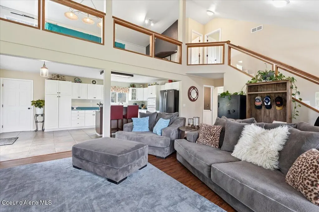 3061 E Lancaster Road Hayden ID 83835
