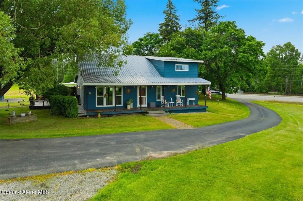 3061 E Lancaster Road Hayden ID 83835