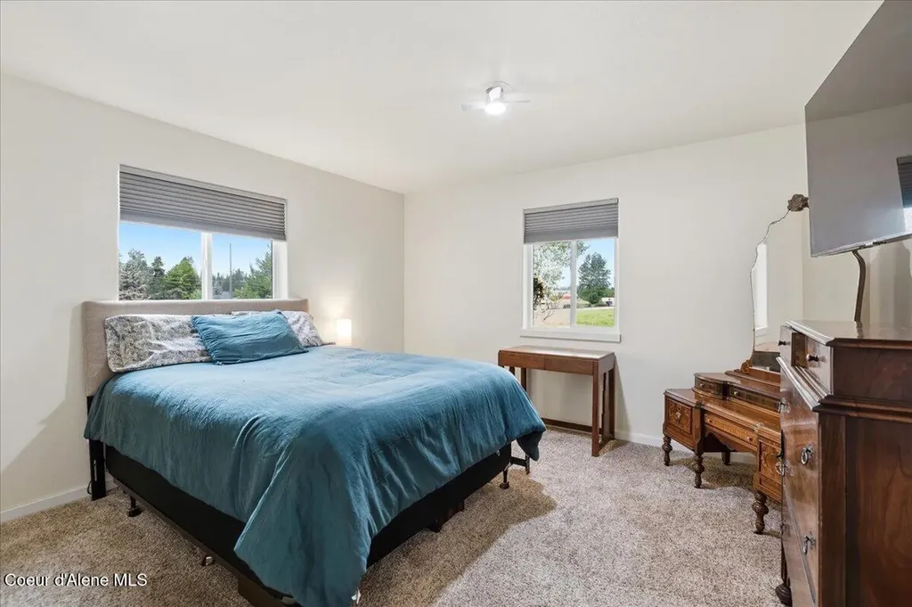 3061 E Lancaster Road Hayden ID 83835