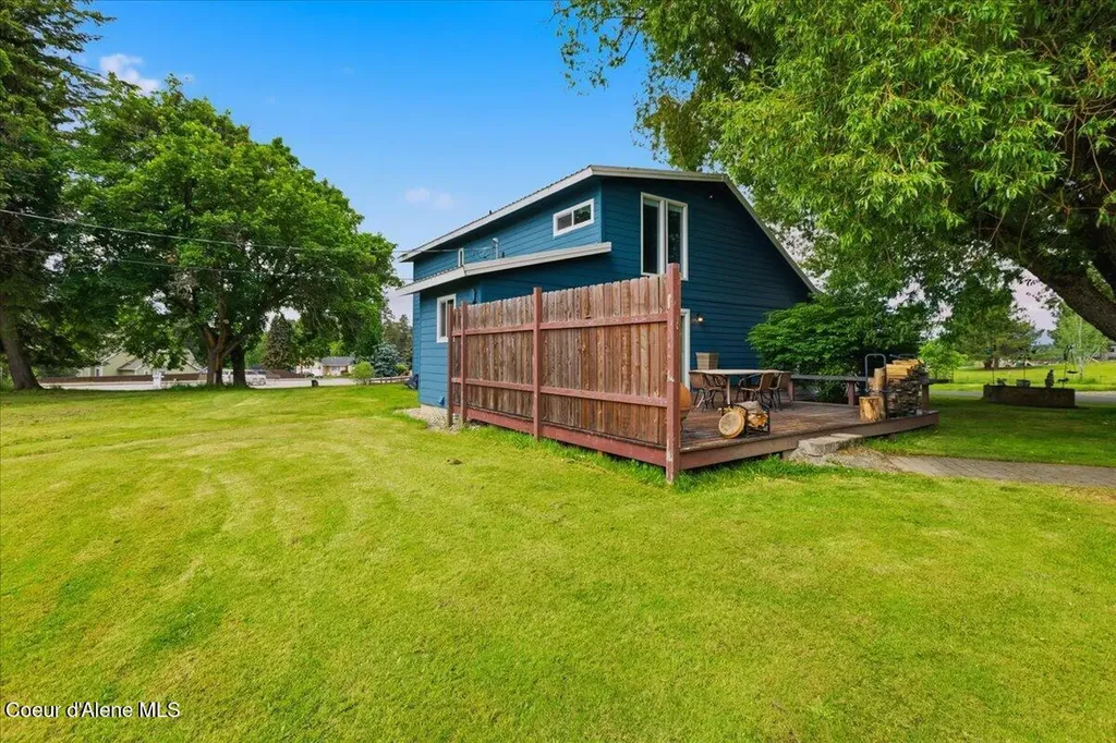 3061 E Lancaster Road Hayden ID 83835