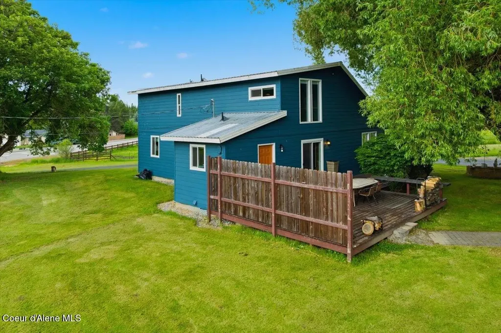 3061 E Lancaster Road Hayden ID 83835