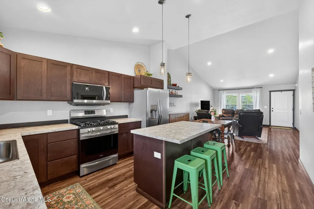 1487 E Yellowstone Avenue Post Falls ID 83854