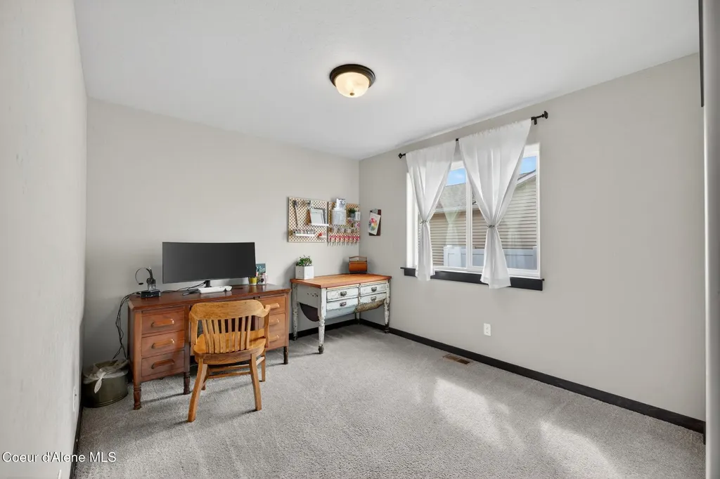 1487 E Yellowstone Avenue Post Falls ID 83854