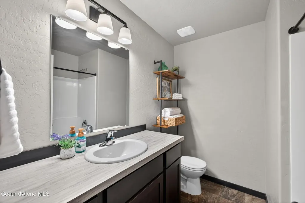 1487 E Yellowstone Avenue Post Falls ID 83854