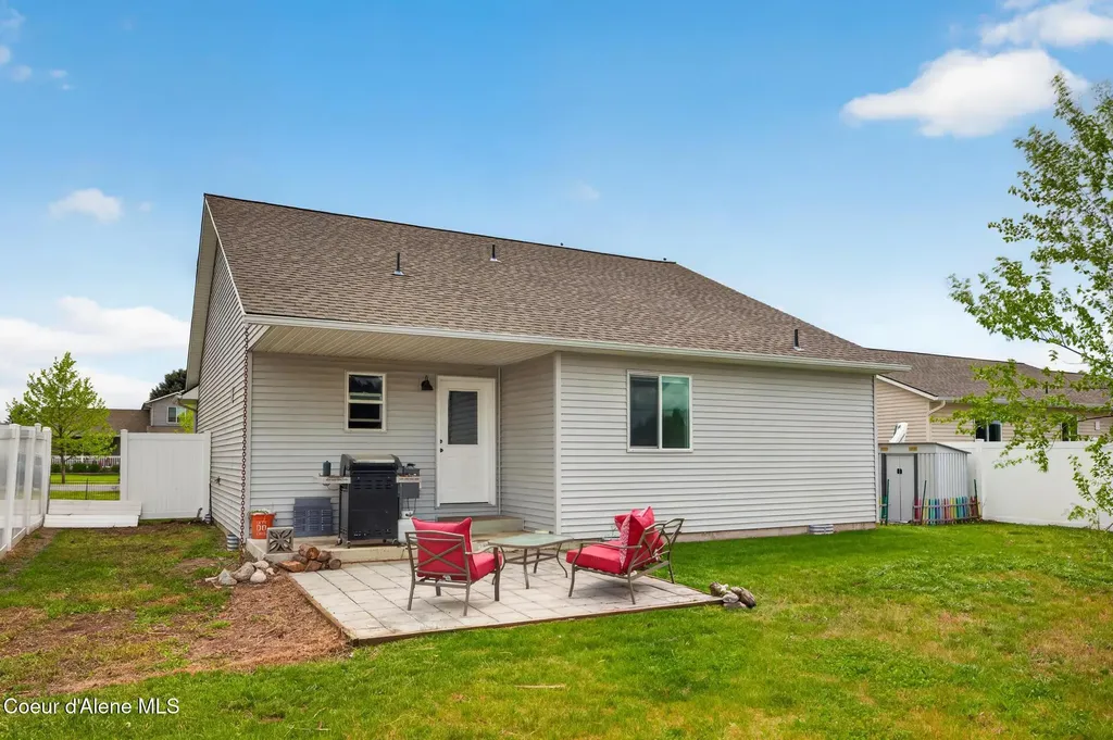 1487 E Yellowstone Avenue Post Falls ID 83854