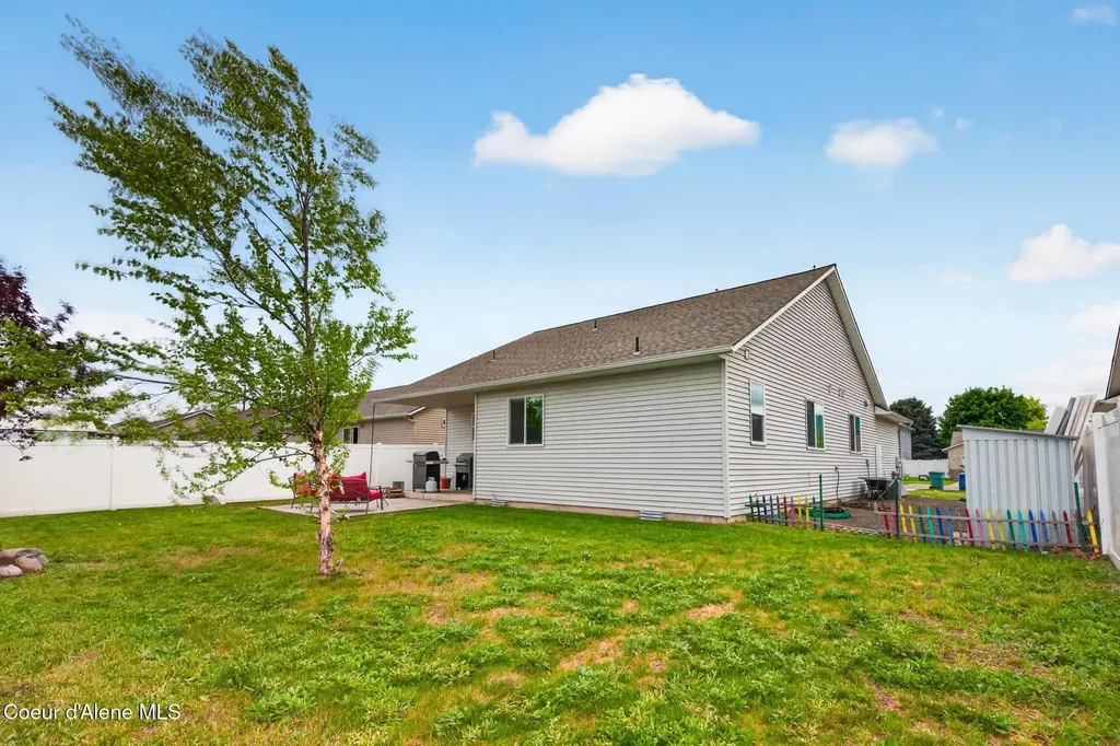 1487 E Yellowstone Avenue Post Falls ID 83854