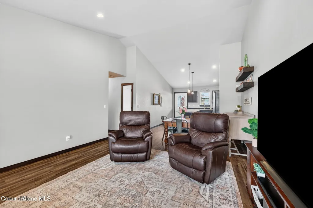 1487 E Yellowstone Avenue Post Falls ID 83854