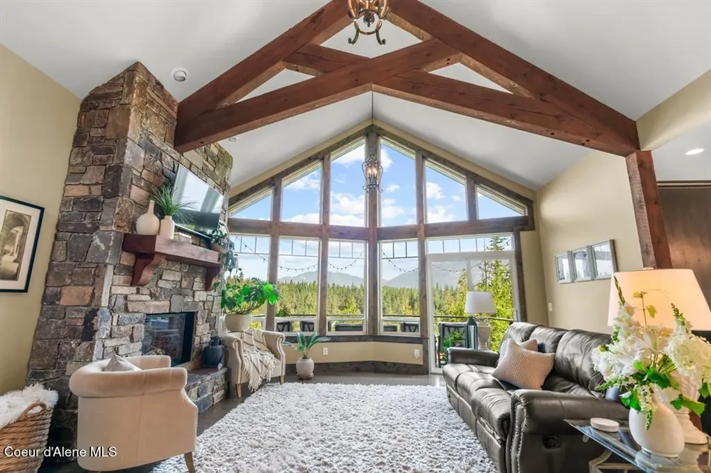 15 Sandi Lane Heron MT 59844