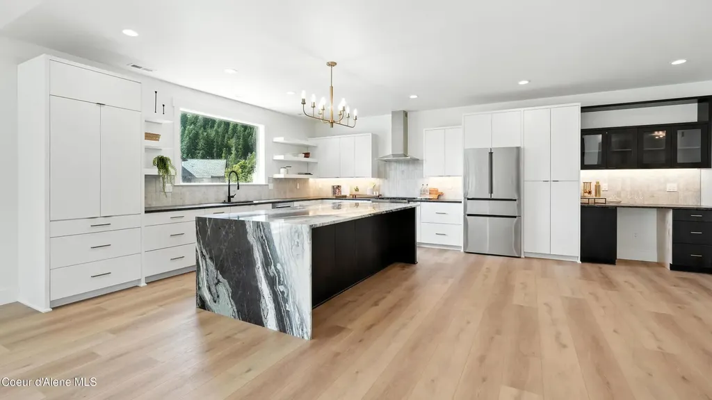 86 Marie Victoria Court Sandpoint ID 83864