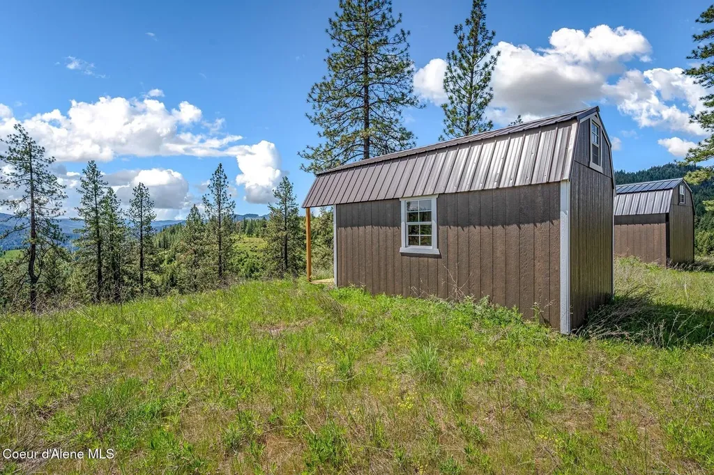 17 Acres Highway 3 St. Maries ID 83861