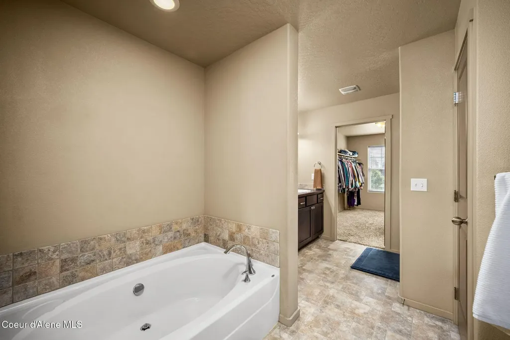 1420 N Pyroclast Street Post Falls ID 83854