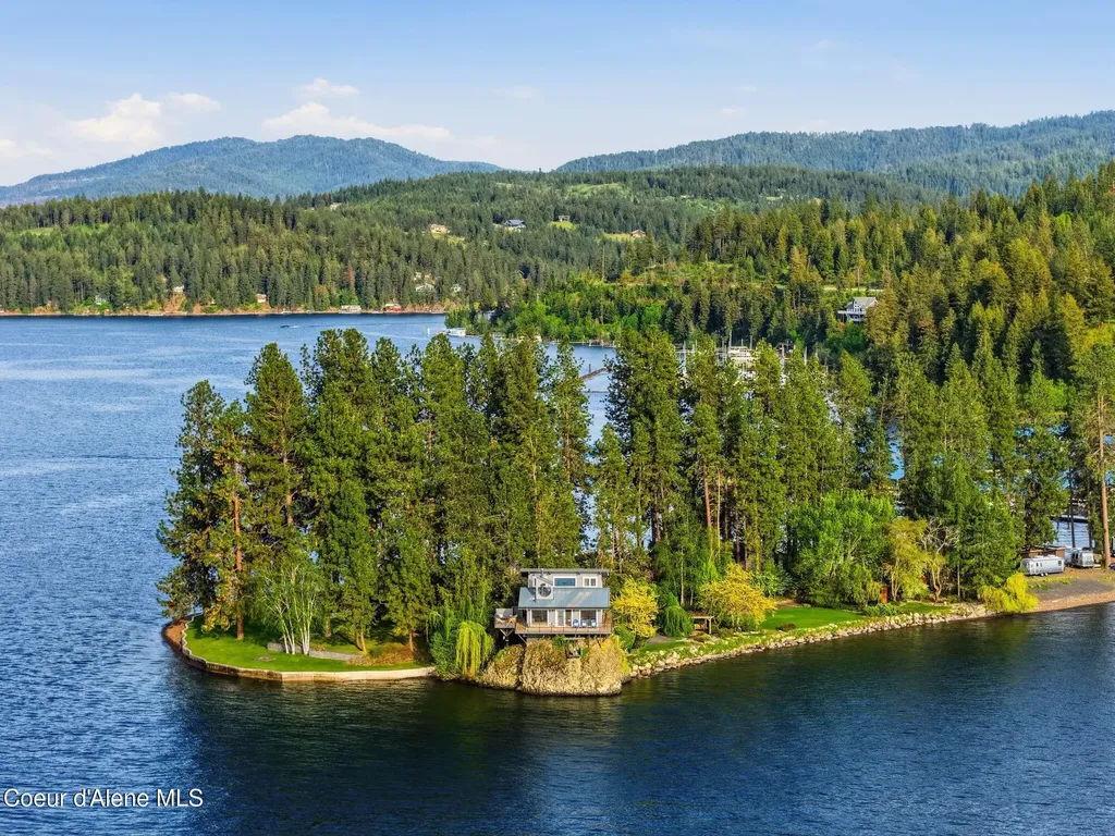 4383/3045 S Arrow Point & Bearberry Drive Harrison ID 83833