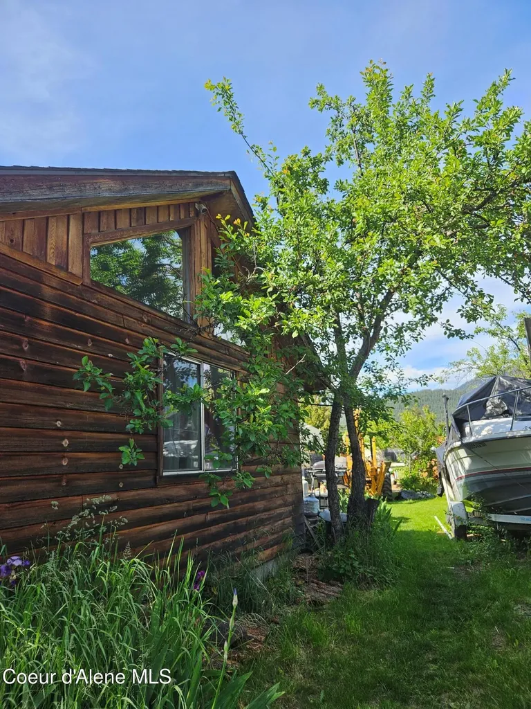 108 W 3rd Avenue Clark Fork ID 83811