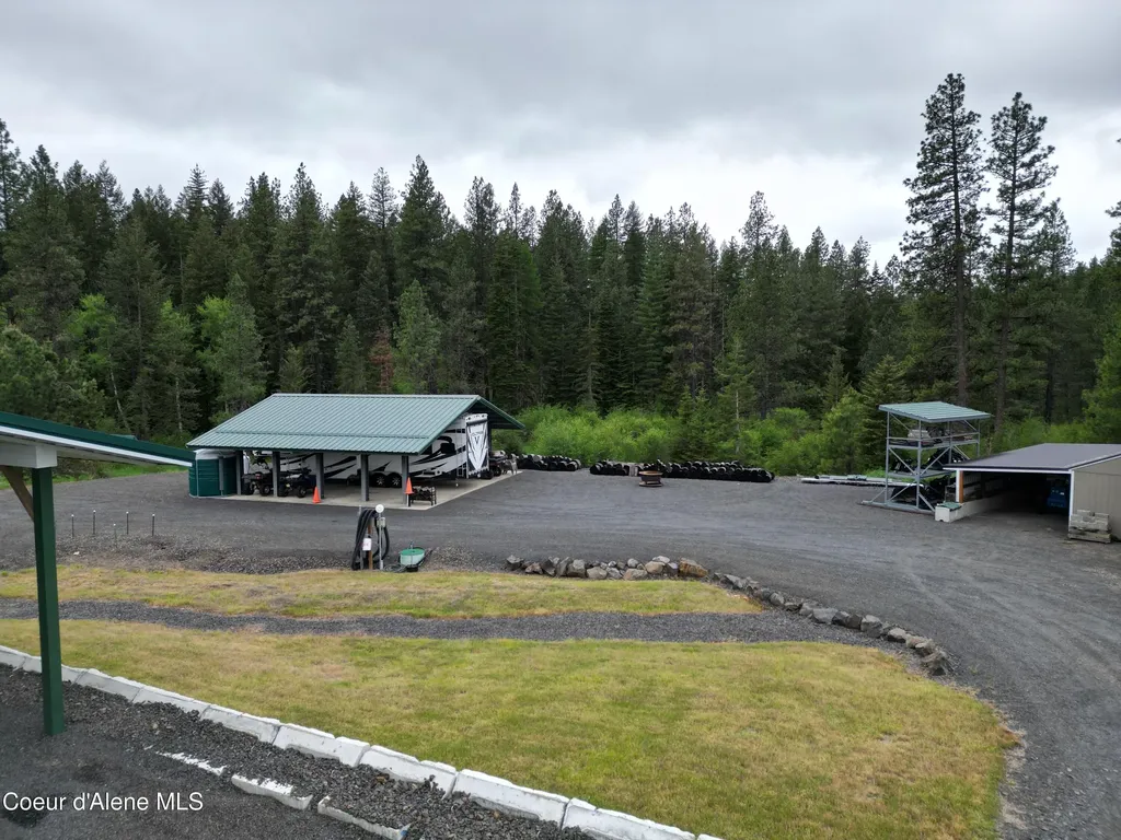 121 Johnston Road Plummer ID 83851