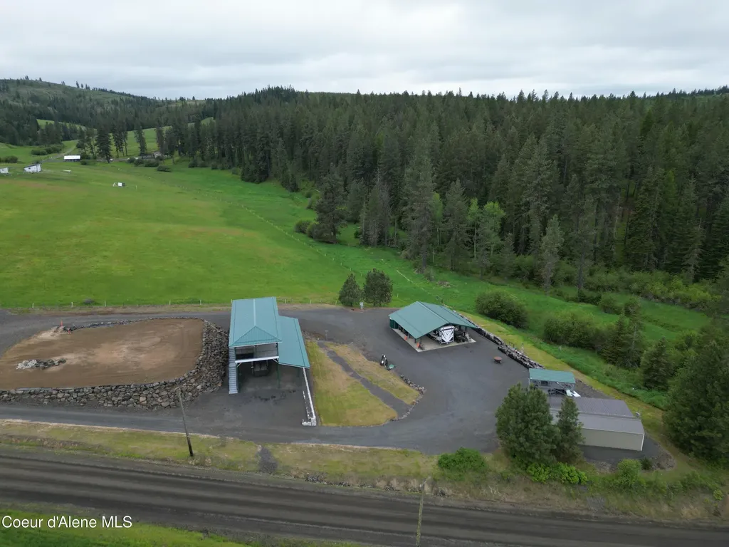 121 Johnston Road Plummer ID 83851