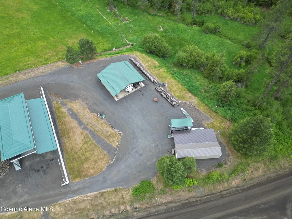 121 Johnston Road Plummer ID 83851