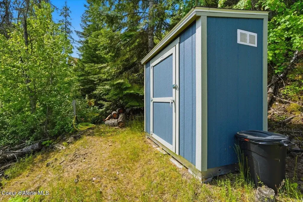 1223 E Thistle Road Harrison ID 83833