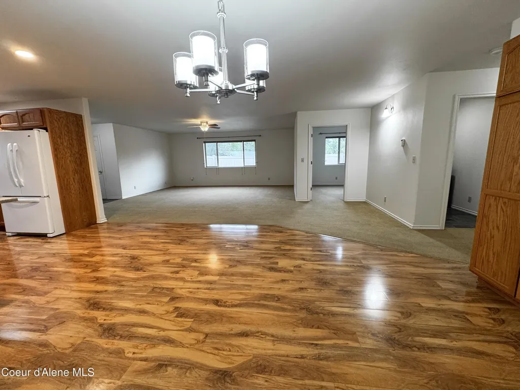200 Brittany Loop Kootenai ID 83840