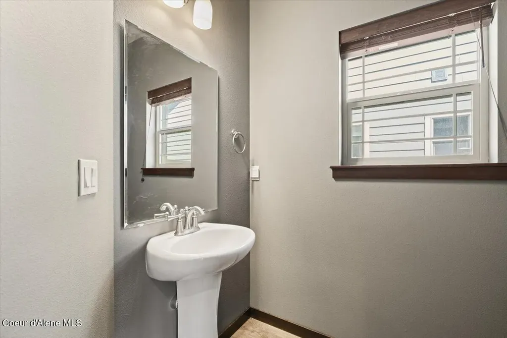 4808 E Alopex Lane Post Falls ID 83854
