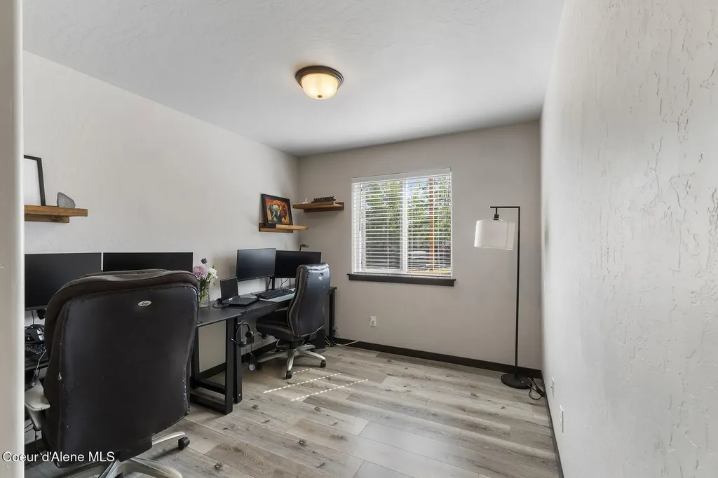 8902 N Mountainshire Road Post Falls ID 83854