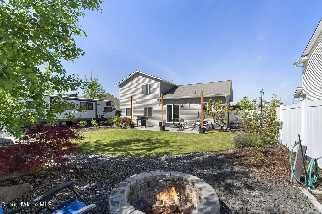 8902 N Mountainshire Road Post Falls ID 83854
