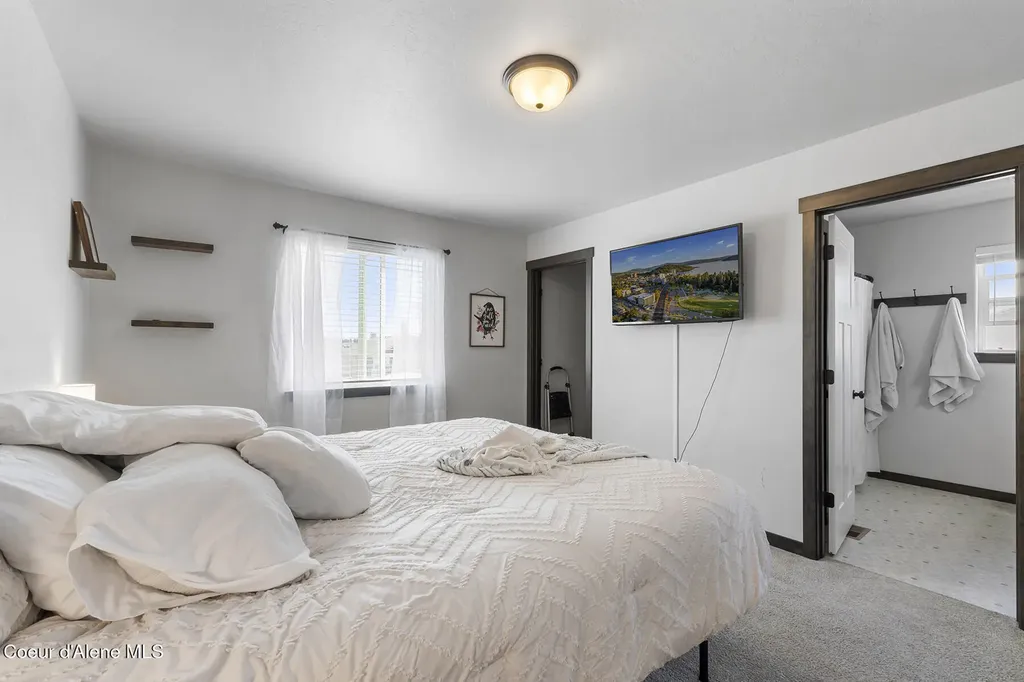 8902 N Mountainshire Road Post Falls ID 83854