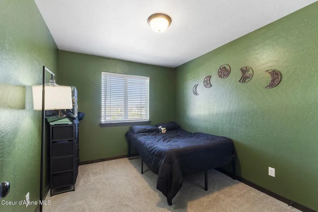 8902 N Mountainshire Road Post Falls ID 83854