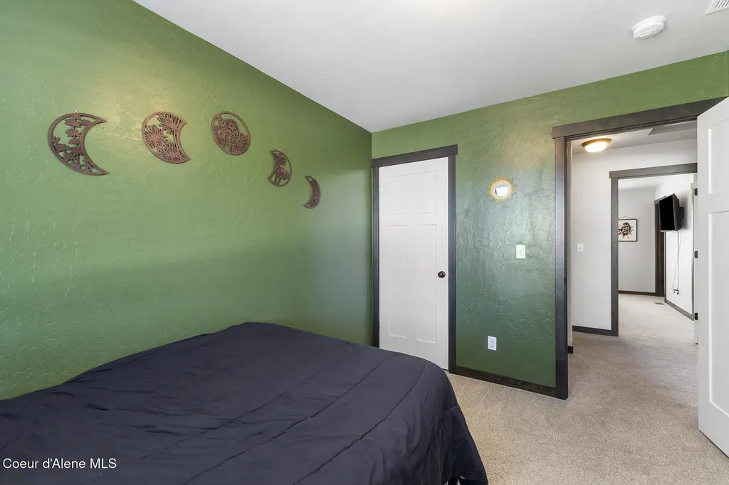 8902 N Mountainshire Road Post Falls ID 83854