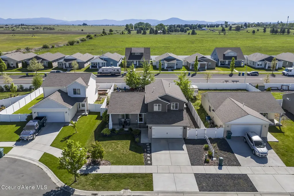 8902 N Mountainshire Road Post Falls ID 83854