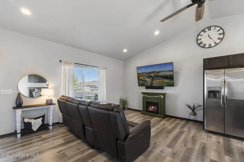 8902 N Mountainshire Road Post Falls ID 83854