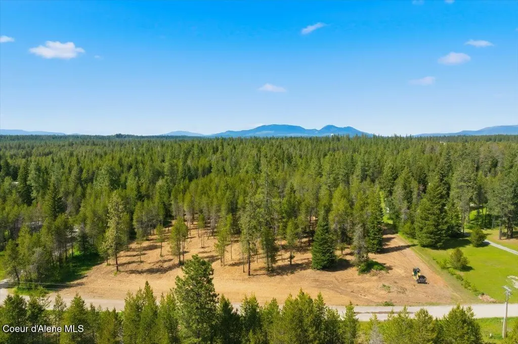 Nka 10-ac E Parks Road Athol ID 83801