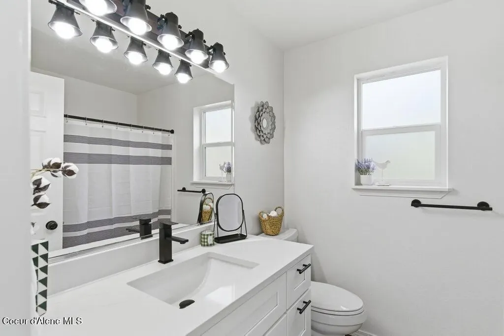 521 N Stephanie Street Post Falls ID 83854