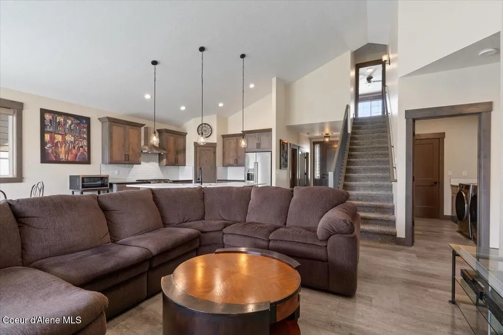 940 W Wayward Circle Post Falls ID 83854