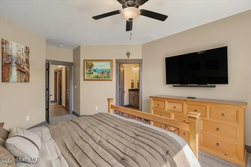 940 W Wayward Circle Post Falls ID 83854