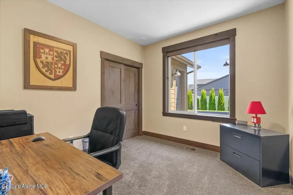 940 W Wayward Circle Post Falls ID 83854