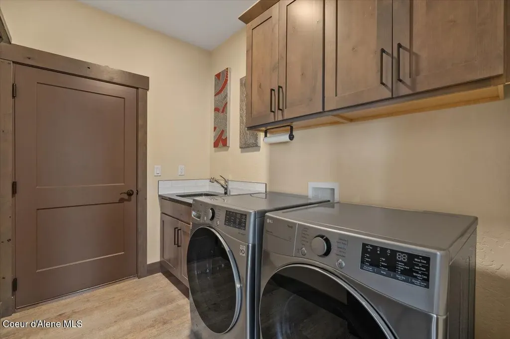 940 W Wayward Circle Post Falls ID 83854