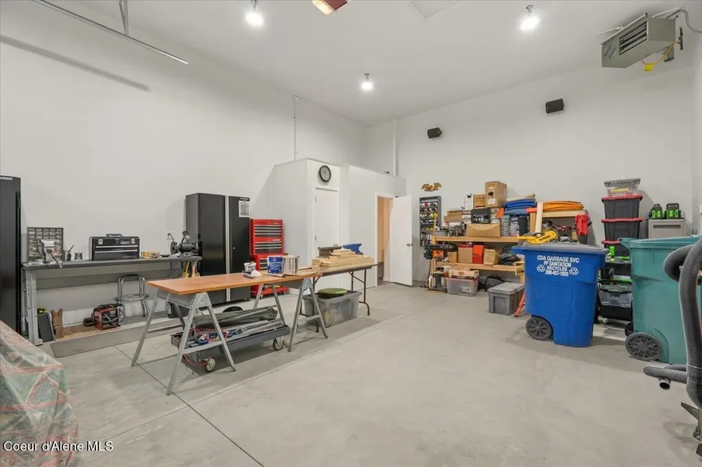 940 W Wayward Circle Post Falls ID 83854