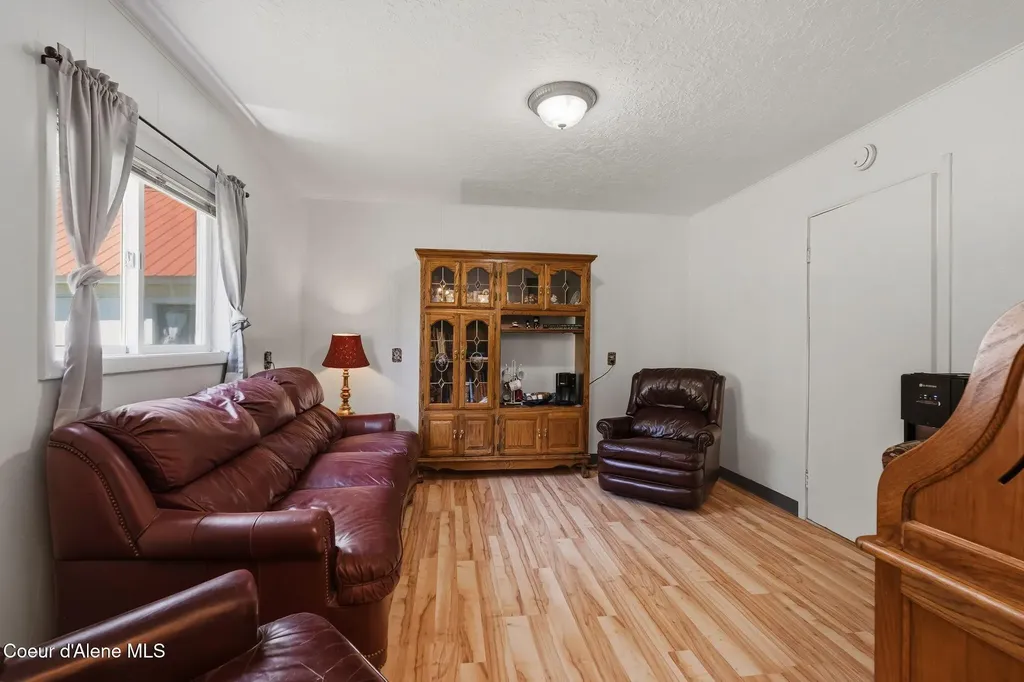 129 Littlefield Drive Sandpoint ID 83864