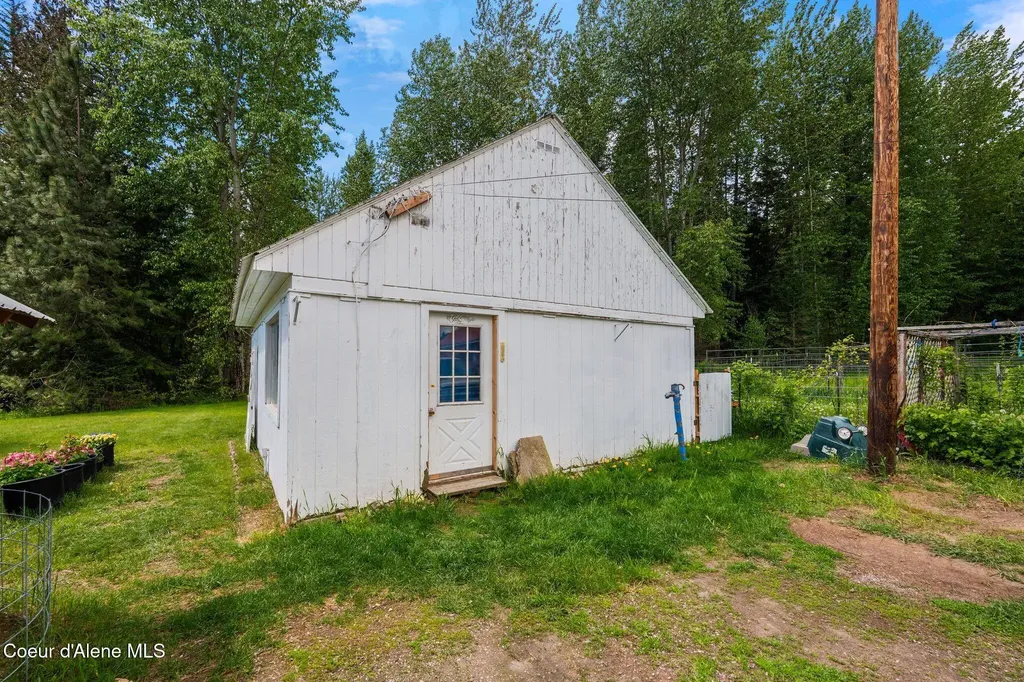 129 Littlefield Drive Sandpoint ID 83864