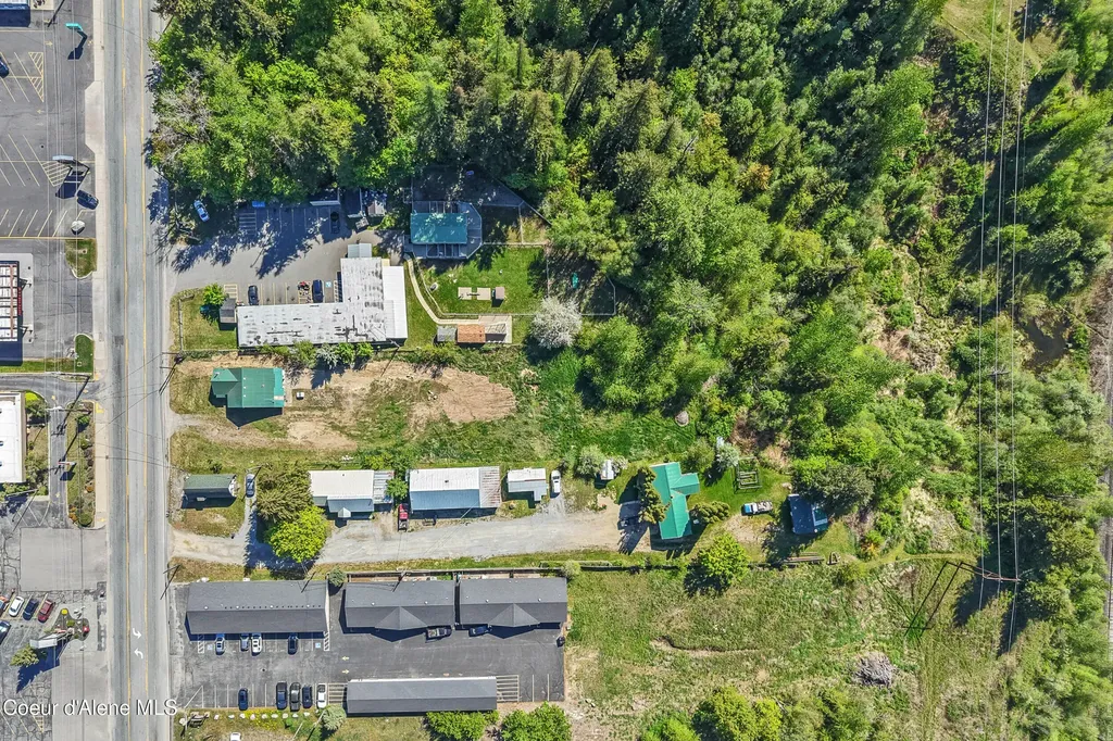 5518 Us-2 Priest River ID 83856