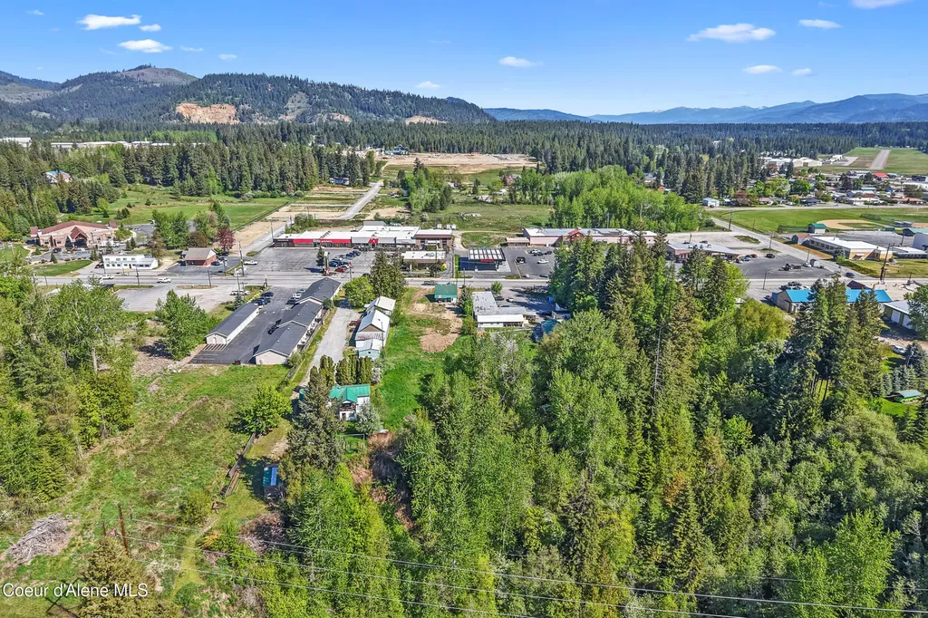 5518 Us-2 Priest River ID 83856