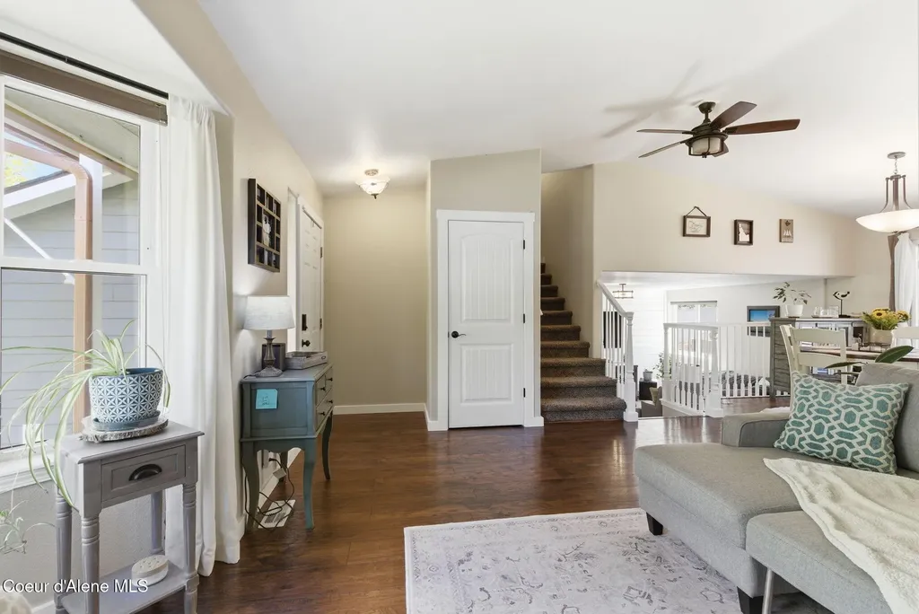 5268 E Woodland Drive Post Falls ID 83854