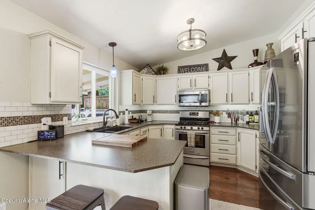 5268 E Woodland Drive Post Falls ID 83854