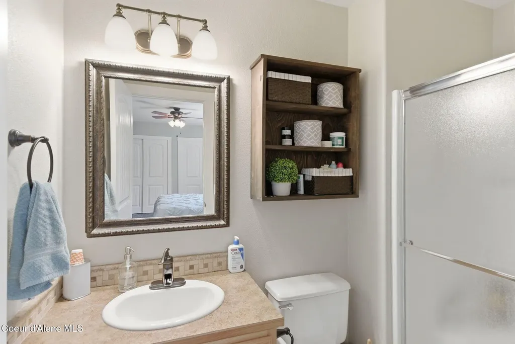 5268 E Woodland Drive Post Falls ID 83854