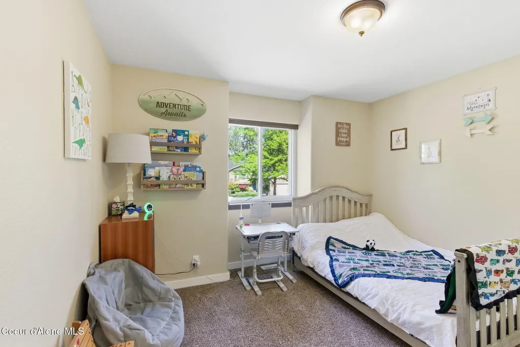 5268 E Woodland Drive Post Falls ID 83854