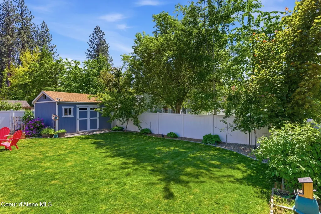 5268 E Woodland Drive Post Falls ID 83854