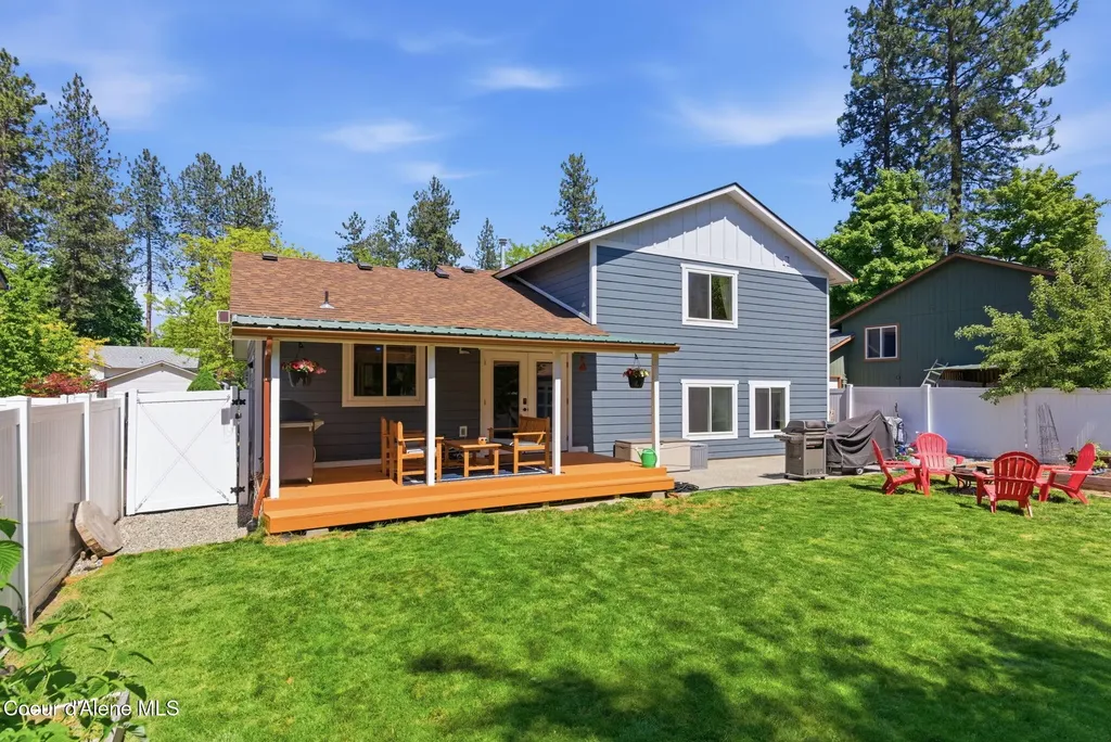 5268 E Woodland Drive Post Falls ID 83854